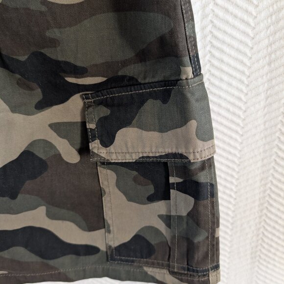 H&M Camo print Army Cargo Mini Skirt Size 8 Cotton - Picture 7 of 11